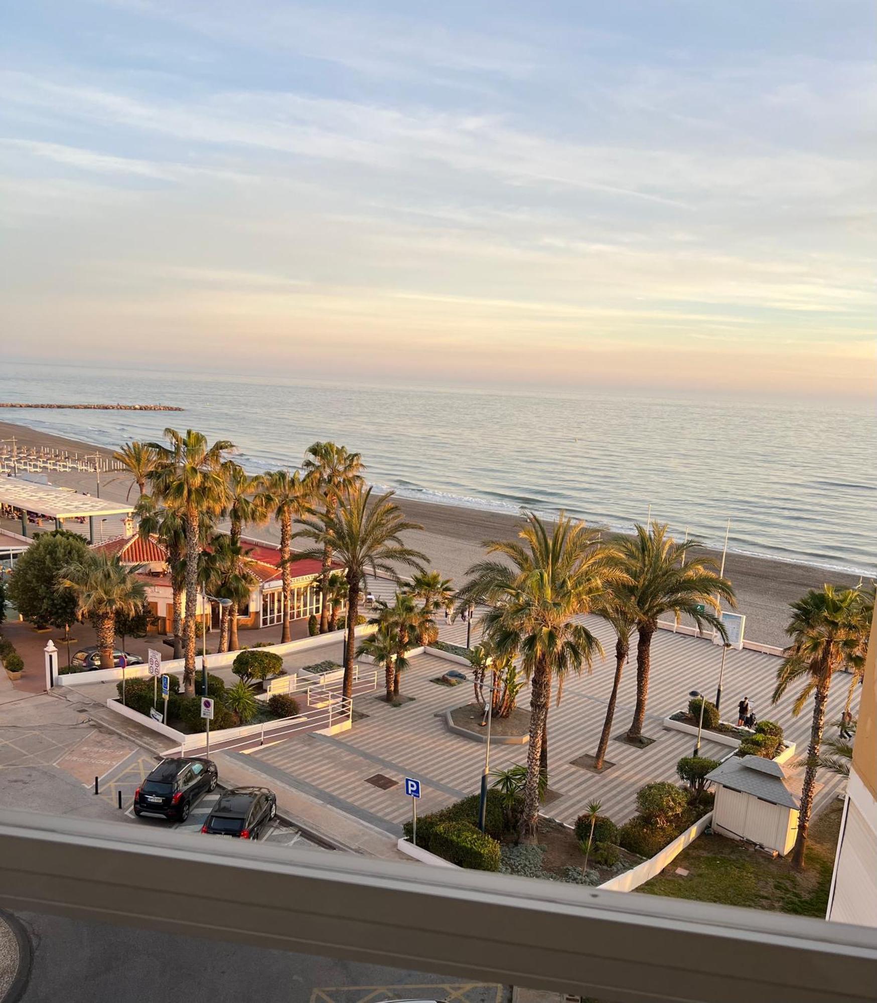 Estudio Mar En Calma, Primera Linea De Playa Con Vistas Al Mar Torrox Exterior foto